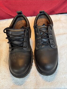 Skechers Men’s Black Leather Lace-Up Oxfords